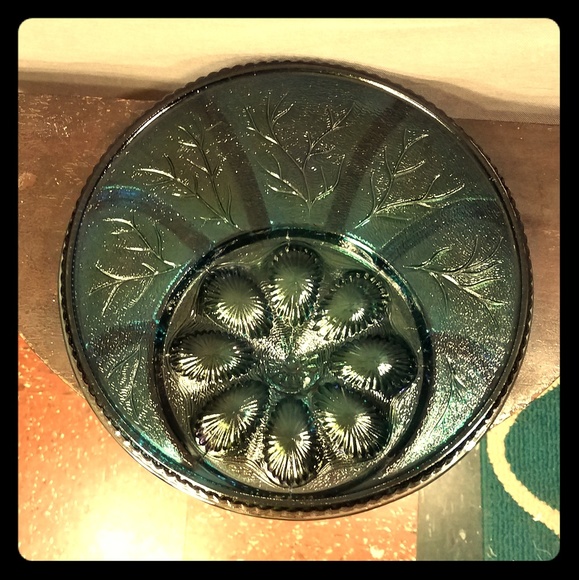 Vintage Indiana Glass Pebble Leaf Blue Platter - Picture 2 of 7